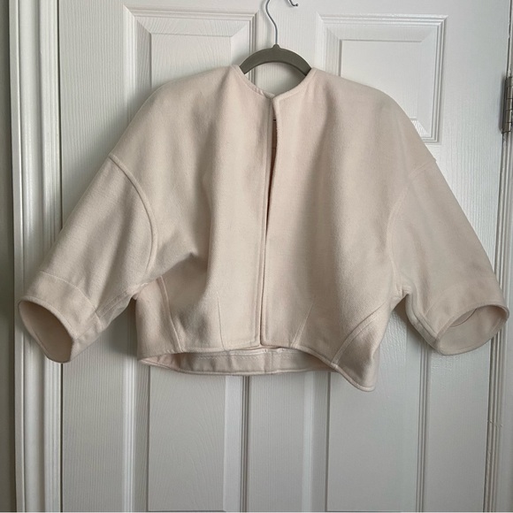 Ivory Cropped Blazer, L-XL - Picture 4 of 12